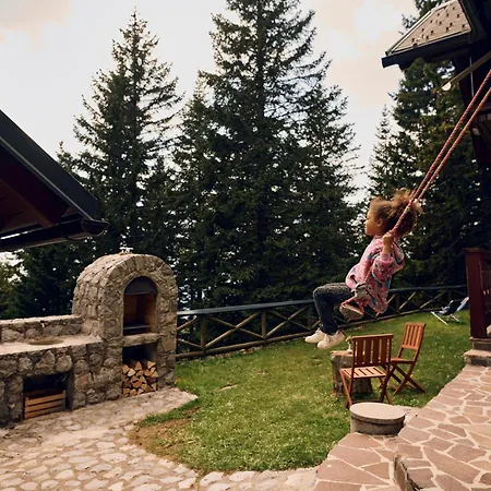 Apartma Smucisce Krvavec شقة سيركلجي نا جورينجسكيم