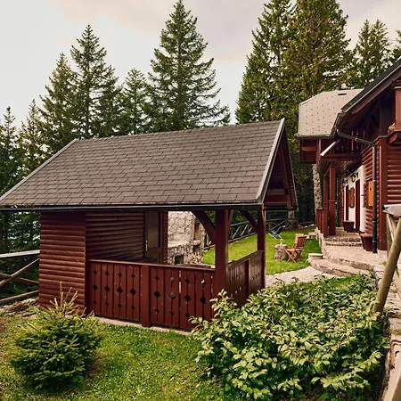 Apartma Smucisce Krvavec شقة